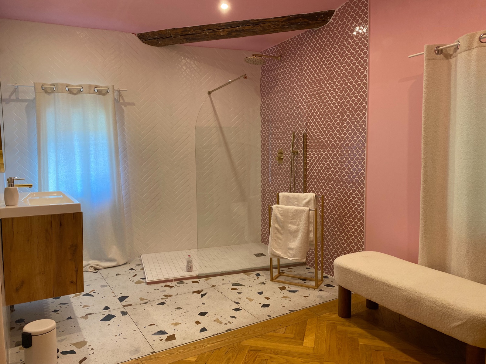 Salle de bain en terrazzo