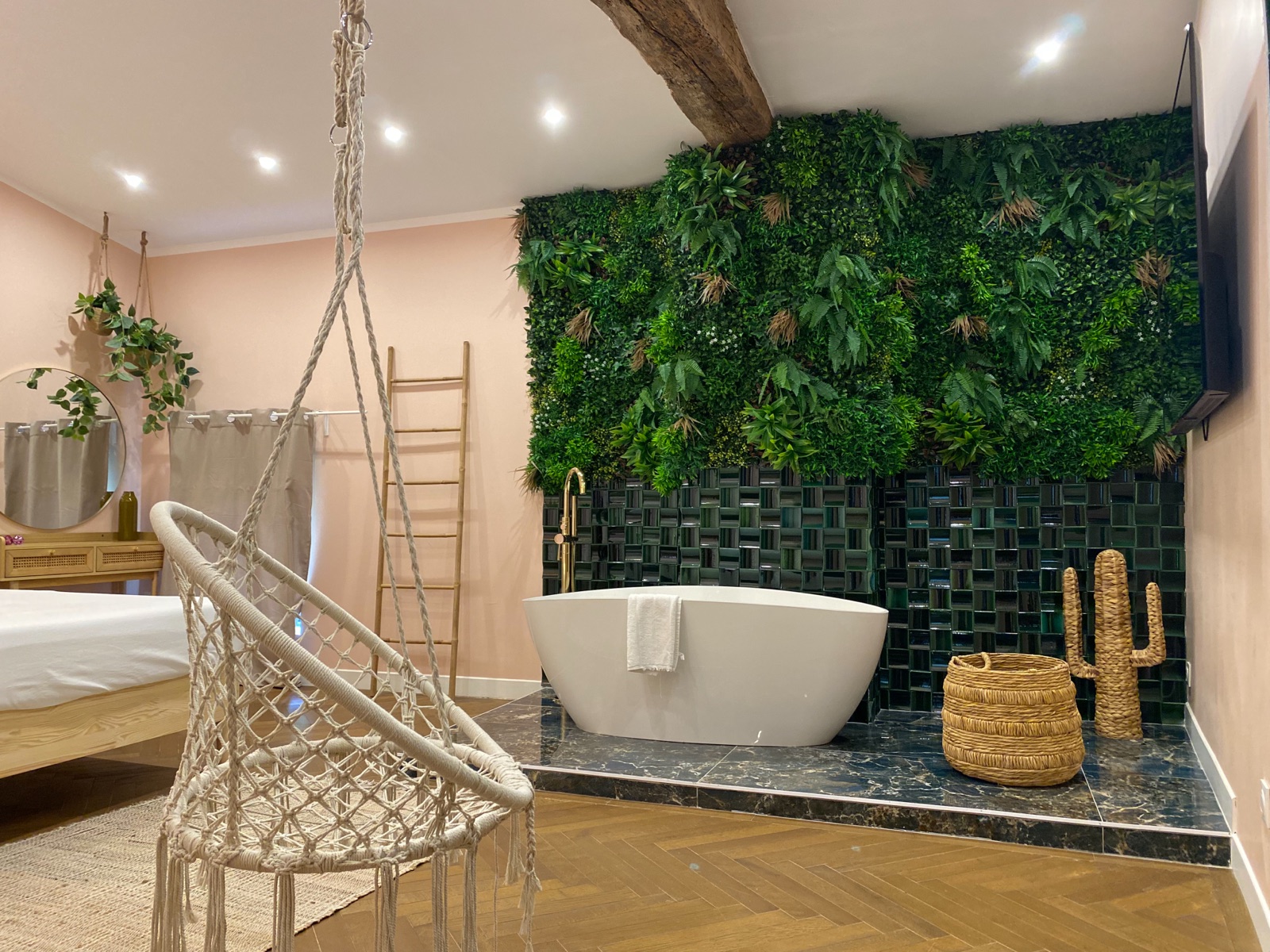Baignoire îlot de la chambre Jungle